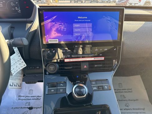 Used 2025 Toyota bZ4X AWD w/ Weather Package image 20