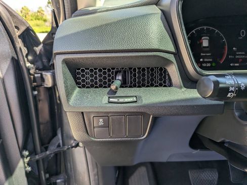 Used 2024 Honda CR-V EX image 28