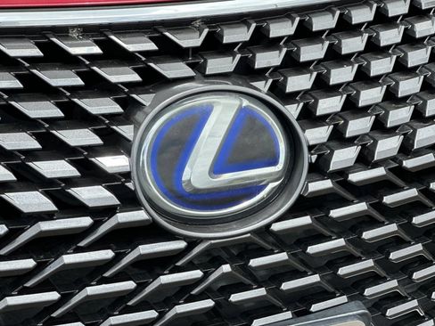 Used 2020 Lexus RX 450hL AWD w/ Premium Package image 40