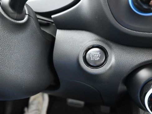 New 2025 Hyundai Venue Limited image 22