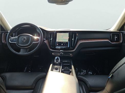 Used 2023 Volvo XC60 B5 Ultimate w/ Climate Package AWD/4WD image 7