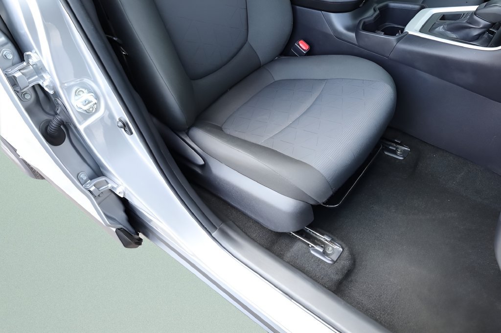 Certified 2025 Toyota RAV4 XLE AWD/4WD image 21