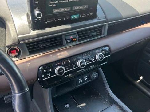 Used 2023 Honda Pilot Elite image 6