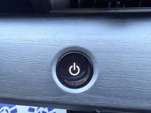 Used 2023 Nissan Ariya FWD image 15