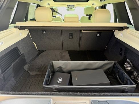 New 2026 Land Rover Range Rover SE image 19