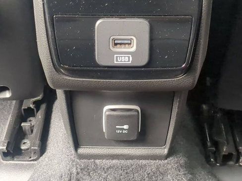 Certified 2025 Jeep Compass Limited AWD/4WD image 16