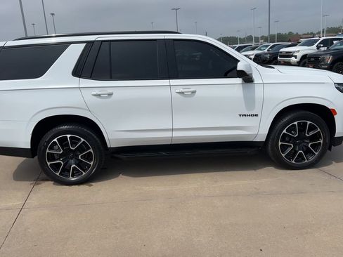 Used 2023 Chevrolet Tahoe RST RWD image 2