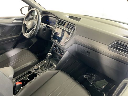 Used 2023 Volkswagen Tiguan SE R-Line image 28
