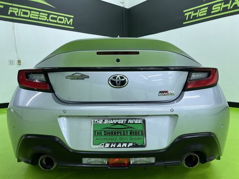 Used 2023 Toyota GR86 Premium RWD image 8