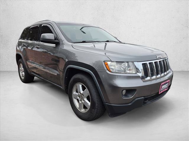Used 2012 Jeep Grand Cherokee Laredo w/ Laredo E Group AWD/4WD image 2