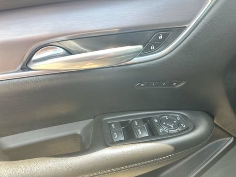Used 2019 Cadillac XT5 Luxury AWD/4WD image 13
