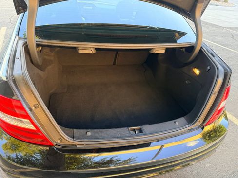 Used 2014 Mercedes-Benz C 250 Sedan image 13
