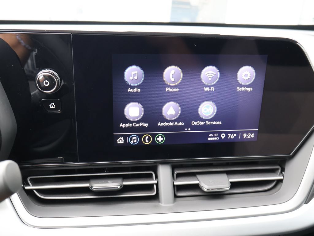 New 2026 Chevrolet Trax LS w/ LS Convenience Package FWD image 19