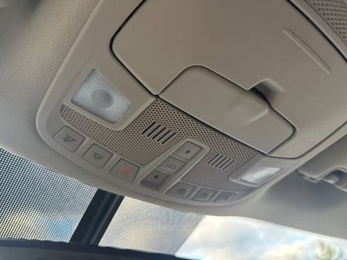 Certified 2019 Ford Expedition XLT w/ Equipment Group 202A image 18