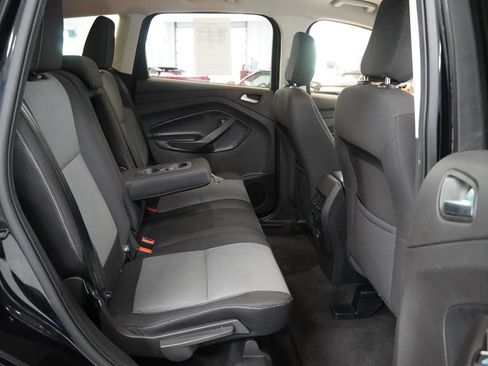Used 2019 Ford Escape SE FWD image 29