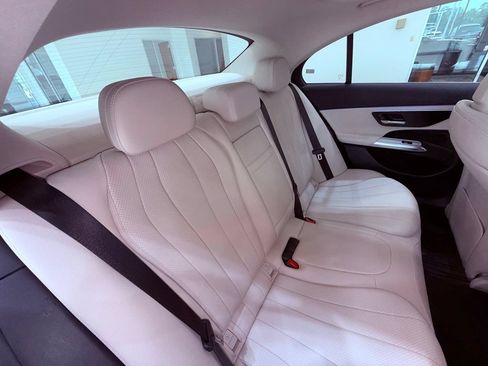 Used 2024 Mercedes-Benz E 350 4MATIC Sedan image 11