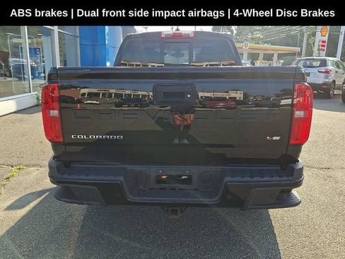 Used 2022 Chevrolet Colorado Z71 AWD/4WD image 9