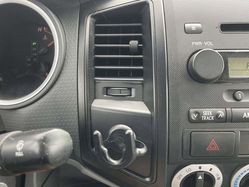 Used 2005 Toyota Tacoma 2WD Regular Cab image 13