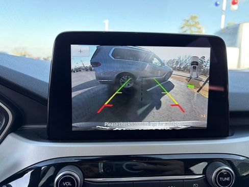 Used 2022 Ford Escape SEL image 15