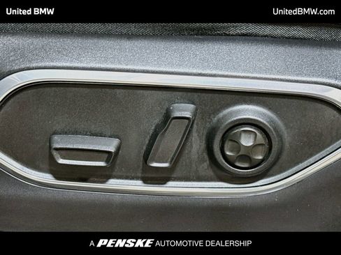 Used 2023 Jeep Wagoneer 4WD w/ Premium Group I image 4