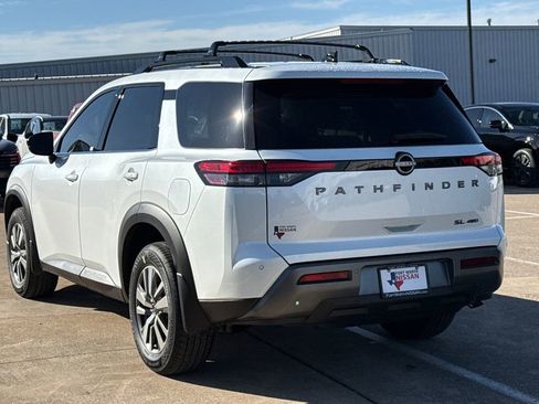 New 2026 Nissan Pathfinder SL image 7