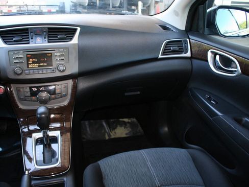 Used 2014 Nissan Sentra SL FWD image 23