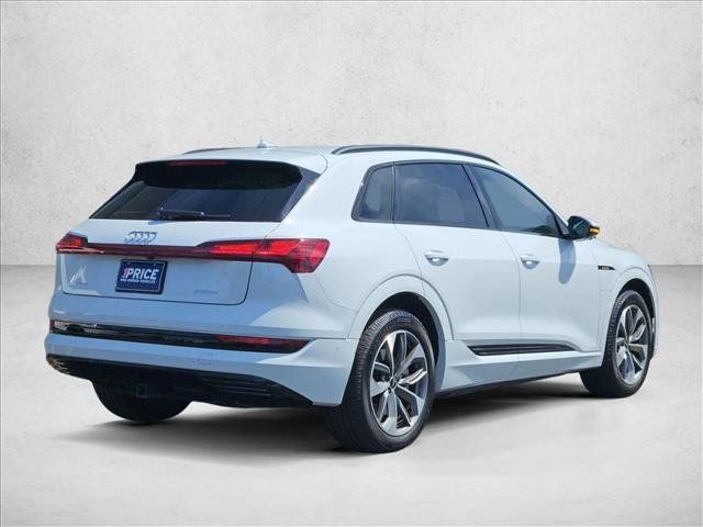 Used 2021 Audi e-tron Premium Plus w/ Premium Plus Package AWD/4WD image 5