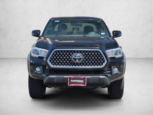 Used 2019 Toyota Tacoma TRD Off-Road RWD image 3