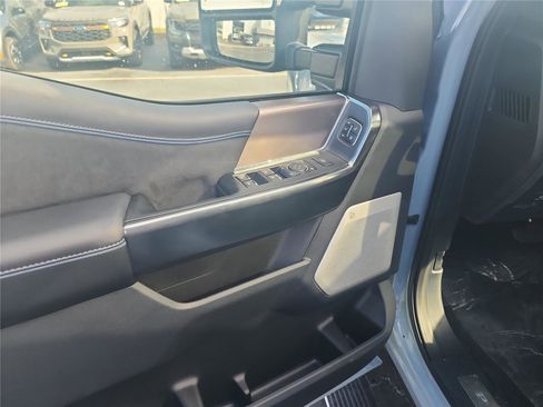 New 2026 Ford F250 Platinum image 13