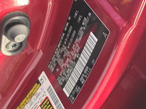 Used 2021 Toyota Highlander Platinum image 29