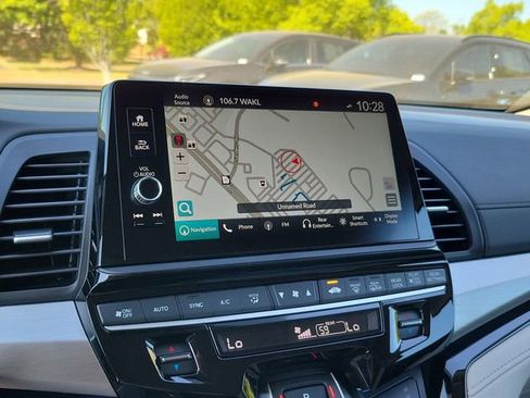 New 2026 Honda Odyssey Touring image 25