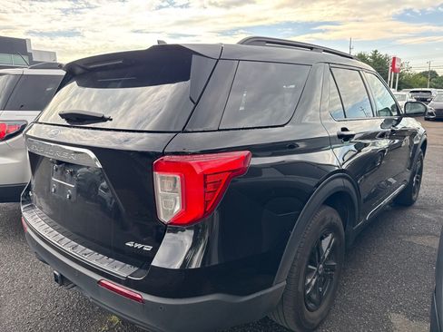 Used 2024 Ford Explorer XLT w/ Class IV Trailer Tow Package AWD/4WD image 3