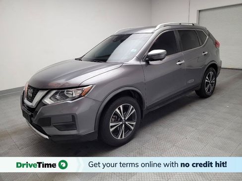 Used 2020 Nissan Rogue SV w/ Premium Package FWD image 1