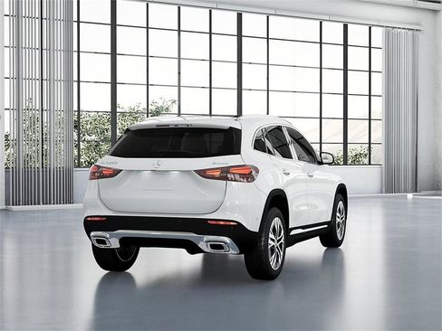 New 2026 Mercedes-Benz GLA 250 4MATIC image 23