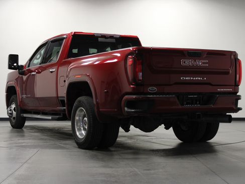 Used 2022 GMC Sierra 3500 Denali w/ Denali Ultimate Package AWD/4WD image 6