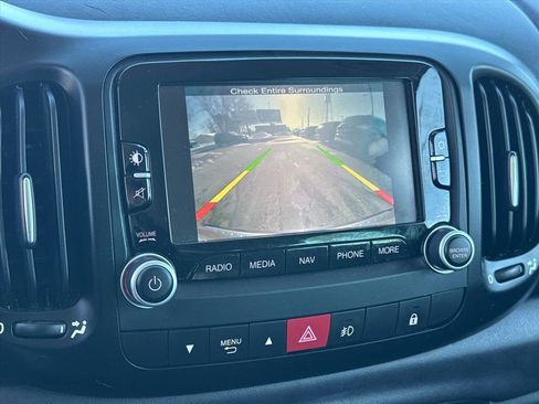 Used 2015 FIAT 500L Lounge image 16