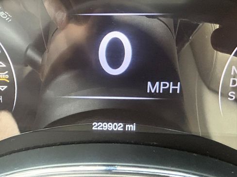 Used 2014 Jeep Grand Cherokee Overland w/ Mopar Chrome Edition Group AWD/4WD image 22