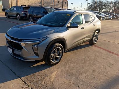 Used 2025 Chevrolet Trax LT w/ LT Convenience Package