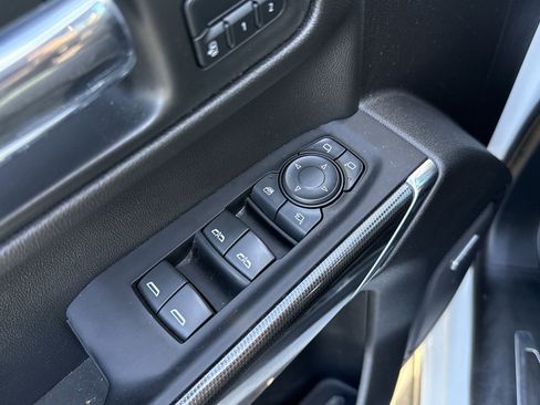 Used 2022 GMC Sierra 1500 AT4 w/ AT4 Premium Package image 15