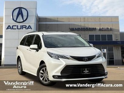 Used 2026 Toyota Sienna XLE
