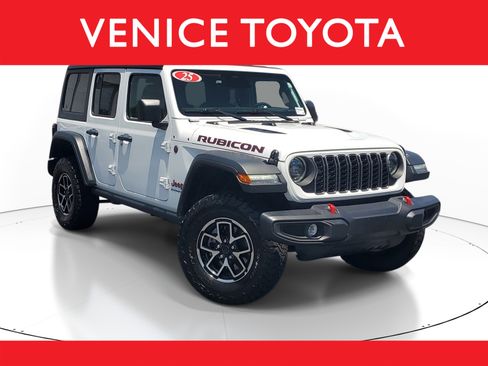 Used 2025 Jeep Wrangler Unlimited Rubicon AWD/4WD image 1