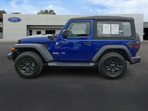 Used 2018 Jeep Wrangler Sport image 7