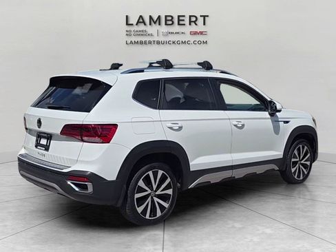 Used 2023 Volkswagen Taos SE FWD image 5