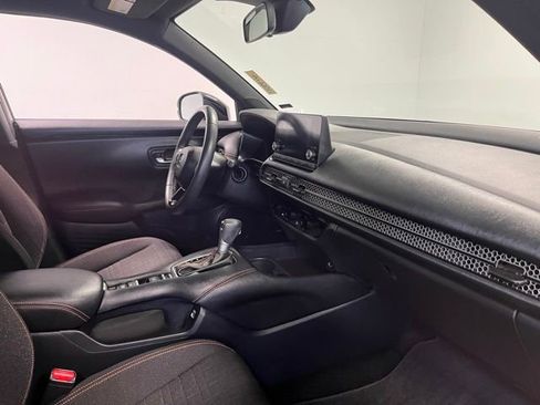 Used 2023 Honda HR-V Sport image 11