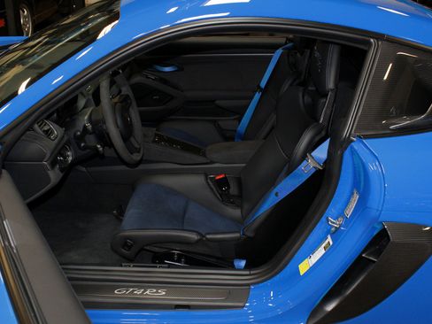 Used 2023 Porsche 718 Cayman GT4 RS image 26