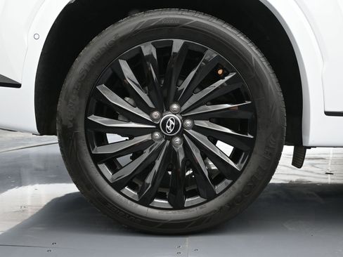 Used 2025 Hyundai Palisade Calligraphy image 18