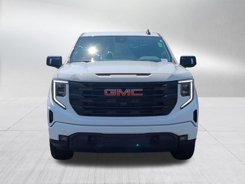 Used 2024 GMC Sierra 1500 Elevation w/ Elevation Premium Package AWD/4WD image 9