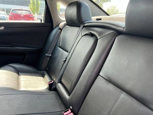 Used 2013 Chevrolet Impala LTZ FWD image 25