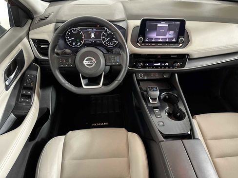 Used 2021 Nissan Rogue SV w/ Premium Package FWD image 13