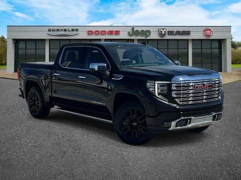 Used 2022 GMC Sierra 1500 Denali w/ Denali Reserve Package image 1